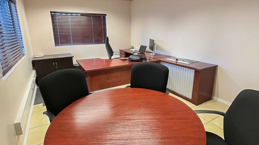 To Let Commercial Property for Rent in Newton Park Eastern Cape
